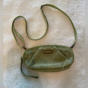Keen Green Sporty Crossbody Beltbag